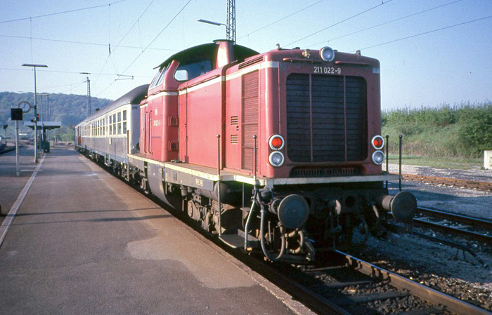 211 022 in Steinach