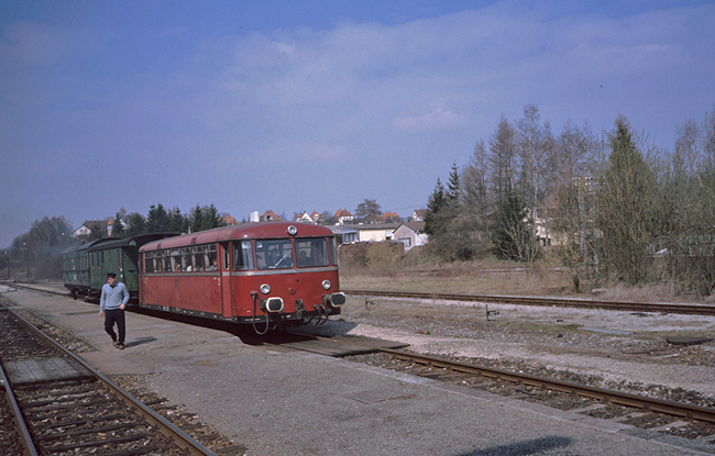Vt 98 mit Abteilwgen 3. Klasse 1990 in Dinkelsbhl
