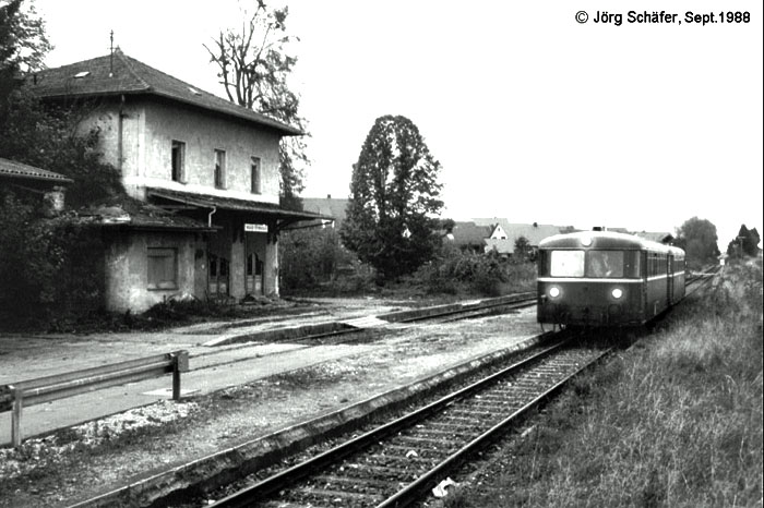 Schienenbus des BEM 1988 in Martkoffingen