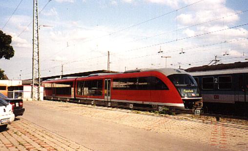 BR 642 in Ansbach Sommer 2001