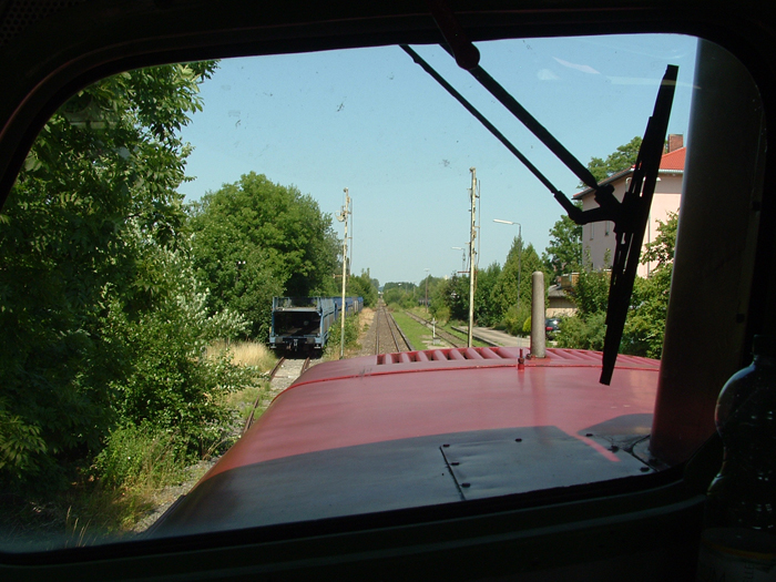 Blick aus der V100 1365 Einfahrt Feuchtwangen am 24.7.12