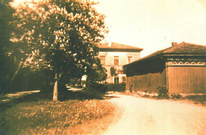 Bahnhof Bchelberg Straenseite