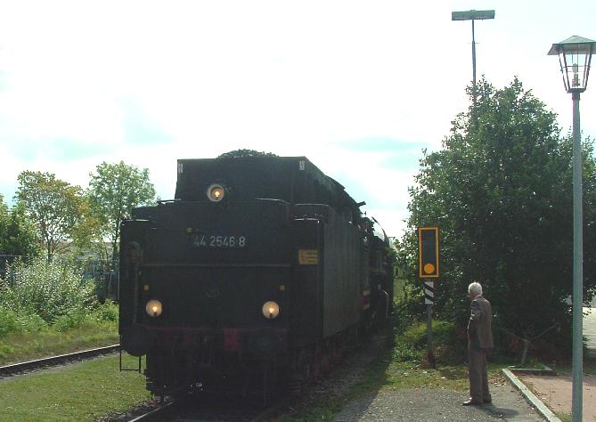 Einfahrt der 44er in Dinkelsbhl - 28.8.2011