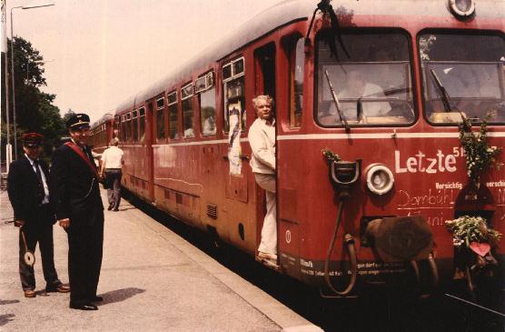 Kurz vor der Abfahrt des letzten Zuges 