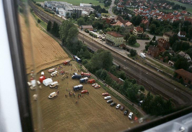 Luftaufnahme Übung Zugunglück am Bahnhof Dombühl
