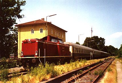V 100 2335 der Neckar-Schwarzwald-Alb-Bahn 2002 in Dinkelsbhl