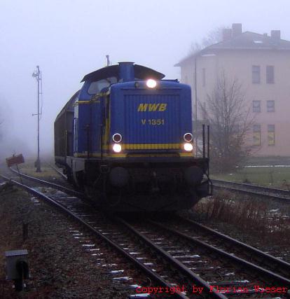 V 1351 MWB Ausfahrt aus Feuchtwangen