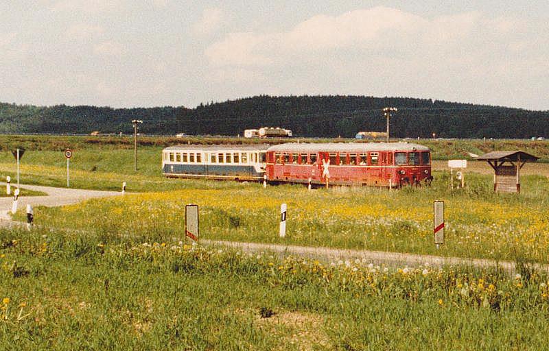 Akkutriebwagen 1985 Haltestelle Vehlberg