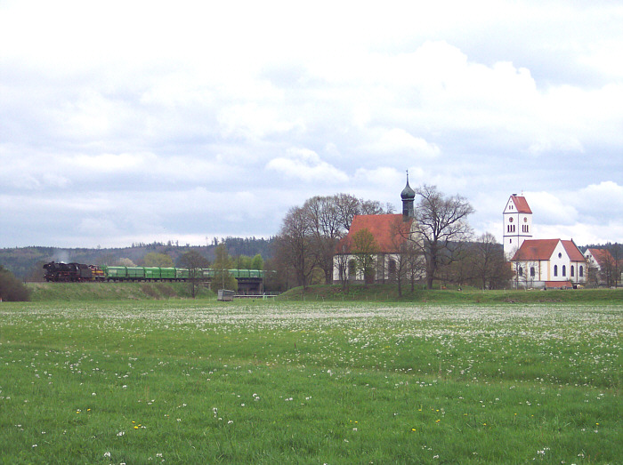 41 1150 mit V 350 001bei Wilburgstetten - Mai 2005