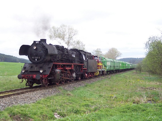 41 1150 und V 350 001 Wilburgstetten Mai 2005